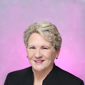 Meet your Posher, Jenny